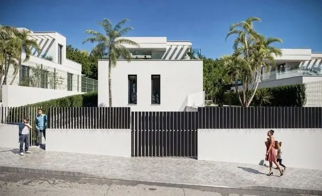 Villa for sale in Sierra Cortina, Benidorm, 3 bedrooms - January 2026
