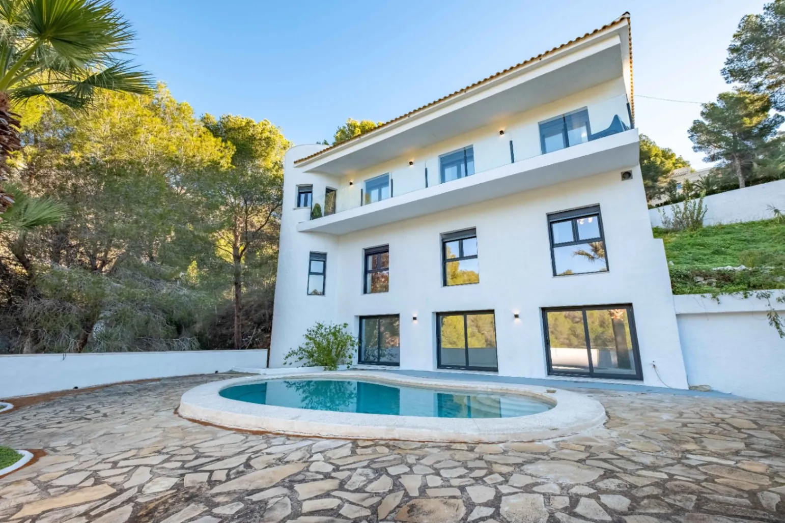 Vila de lux renovată cu zonă de wellness de vânzare în Altea la Vella