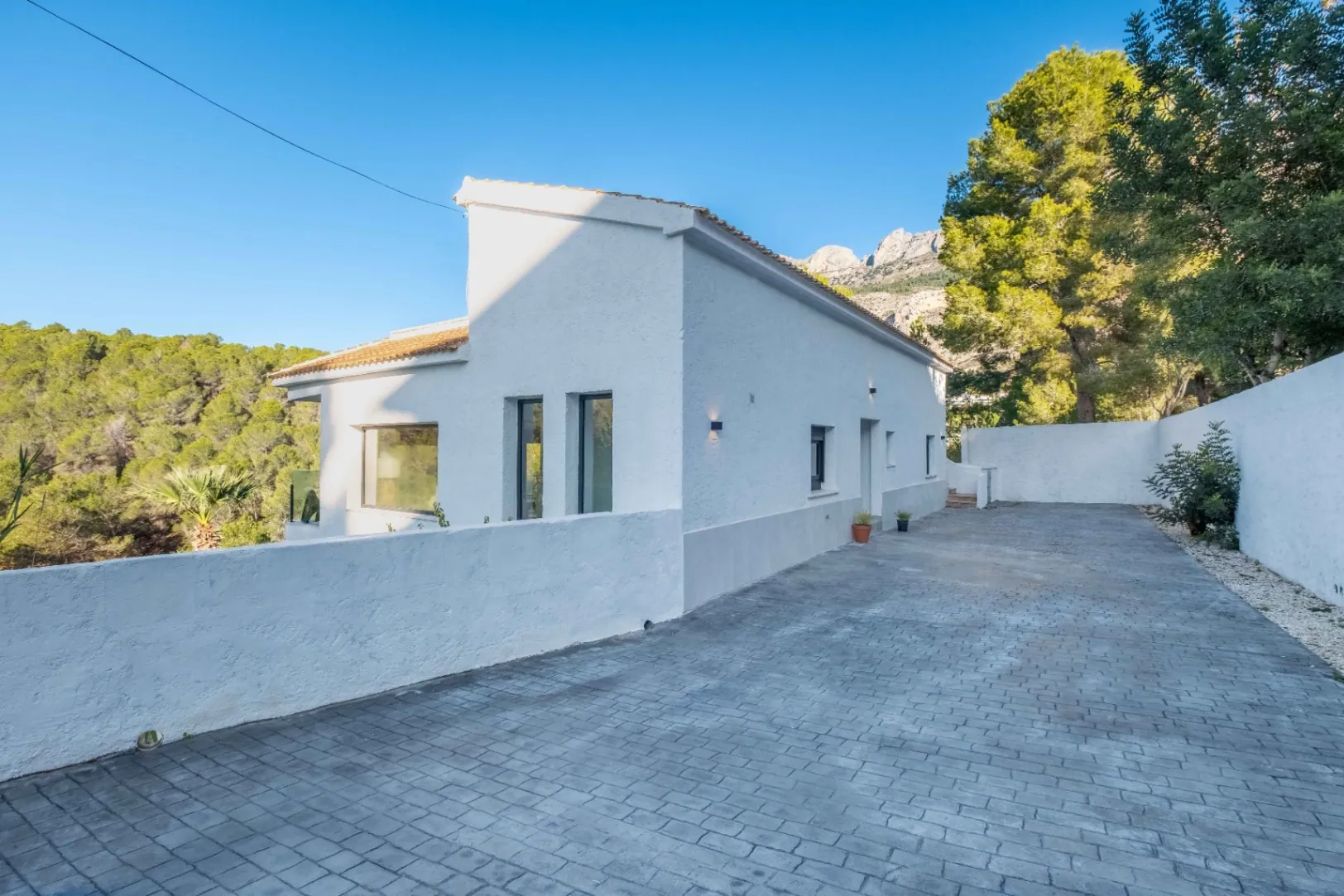 Vila de lux renovată cu zonă de wellness de vânzare în Altea la Vella