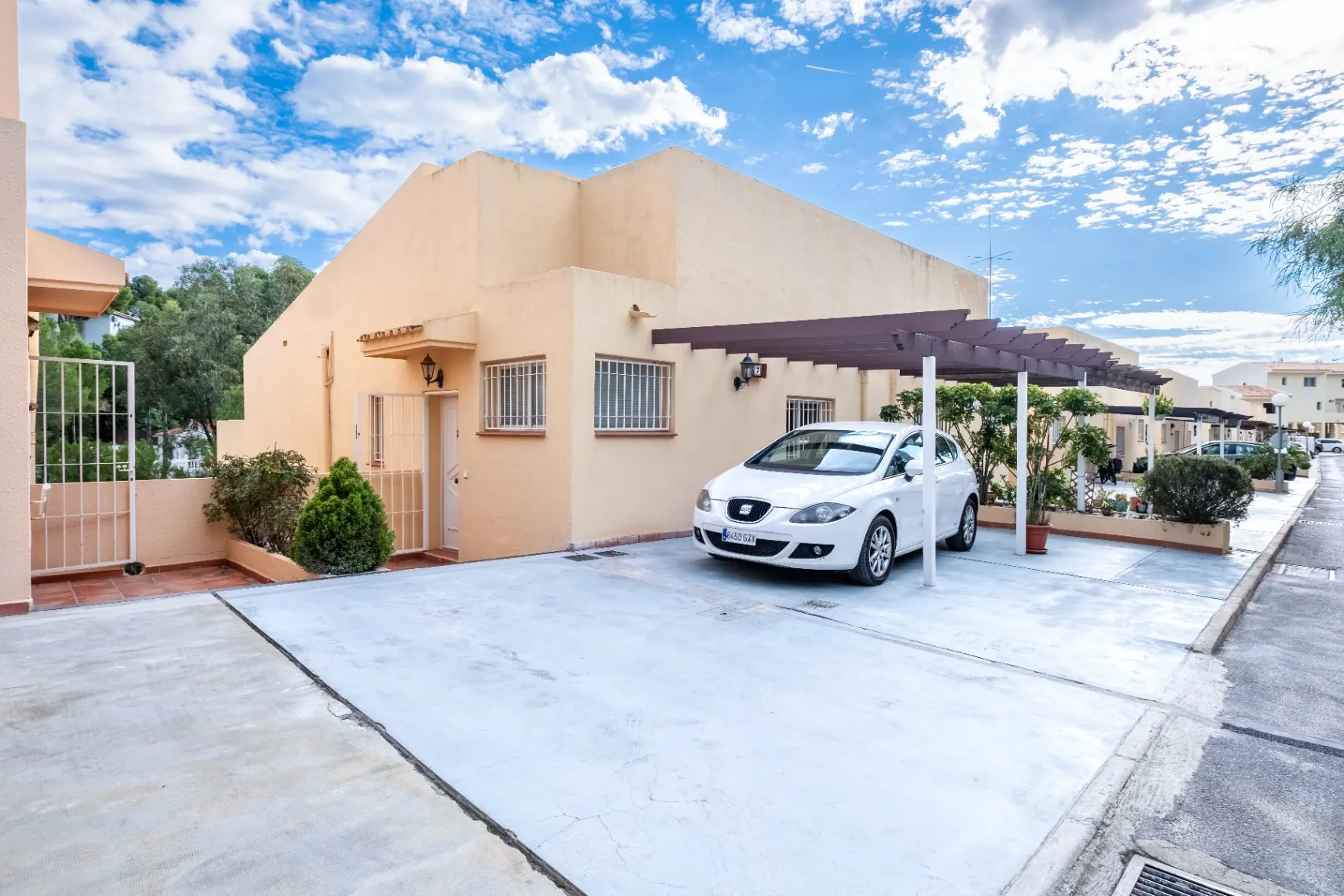 Semi Detached house for sale in Altea Golf