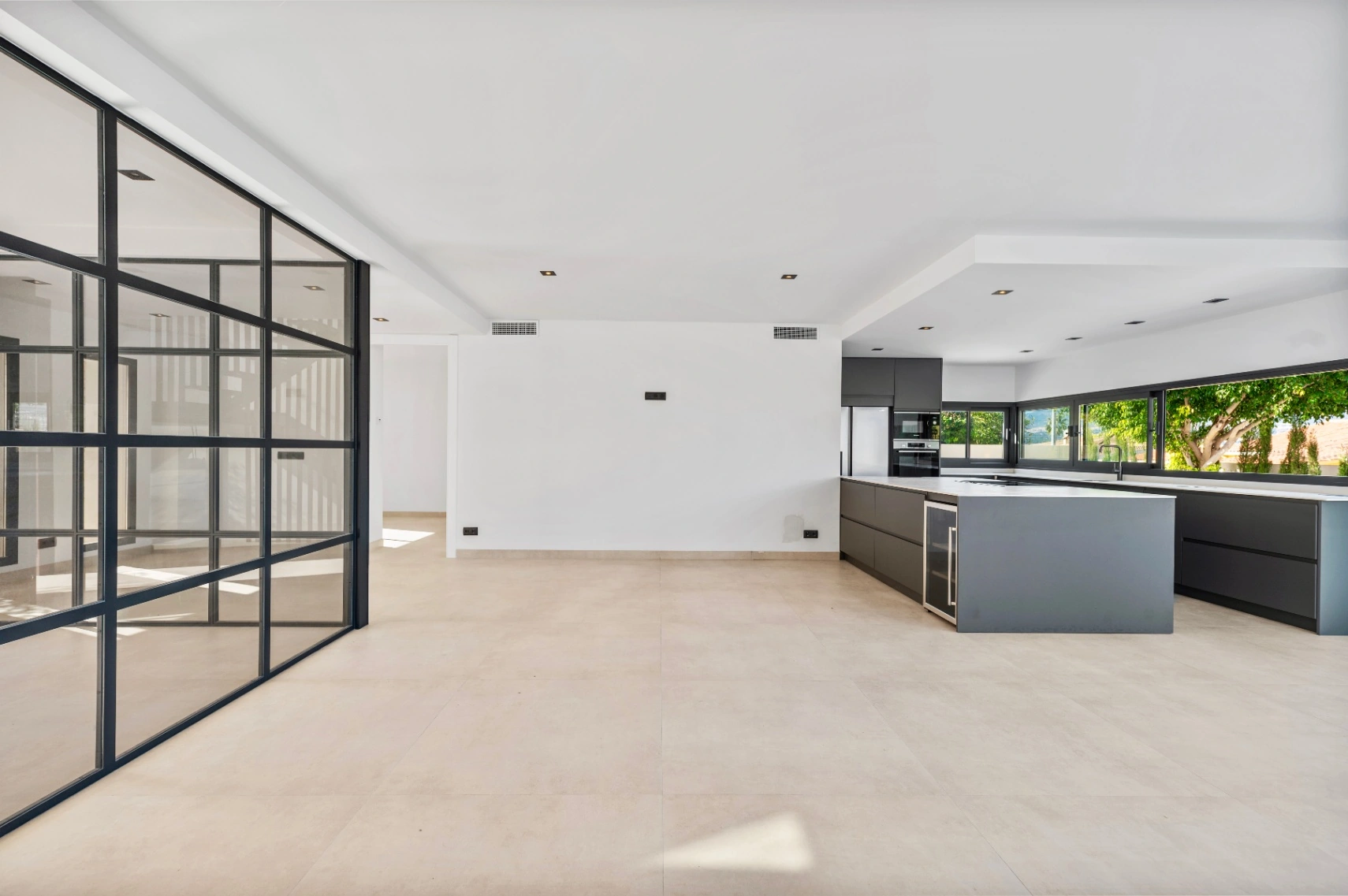 Villa for sale in Albir, Alicante