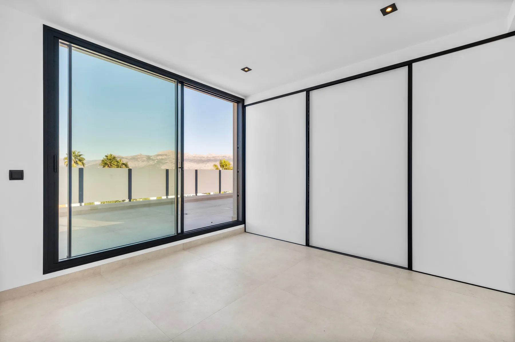 Villa for sale in Albir, Alicante