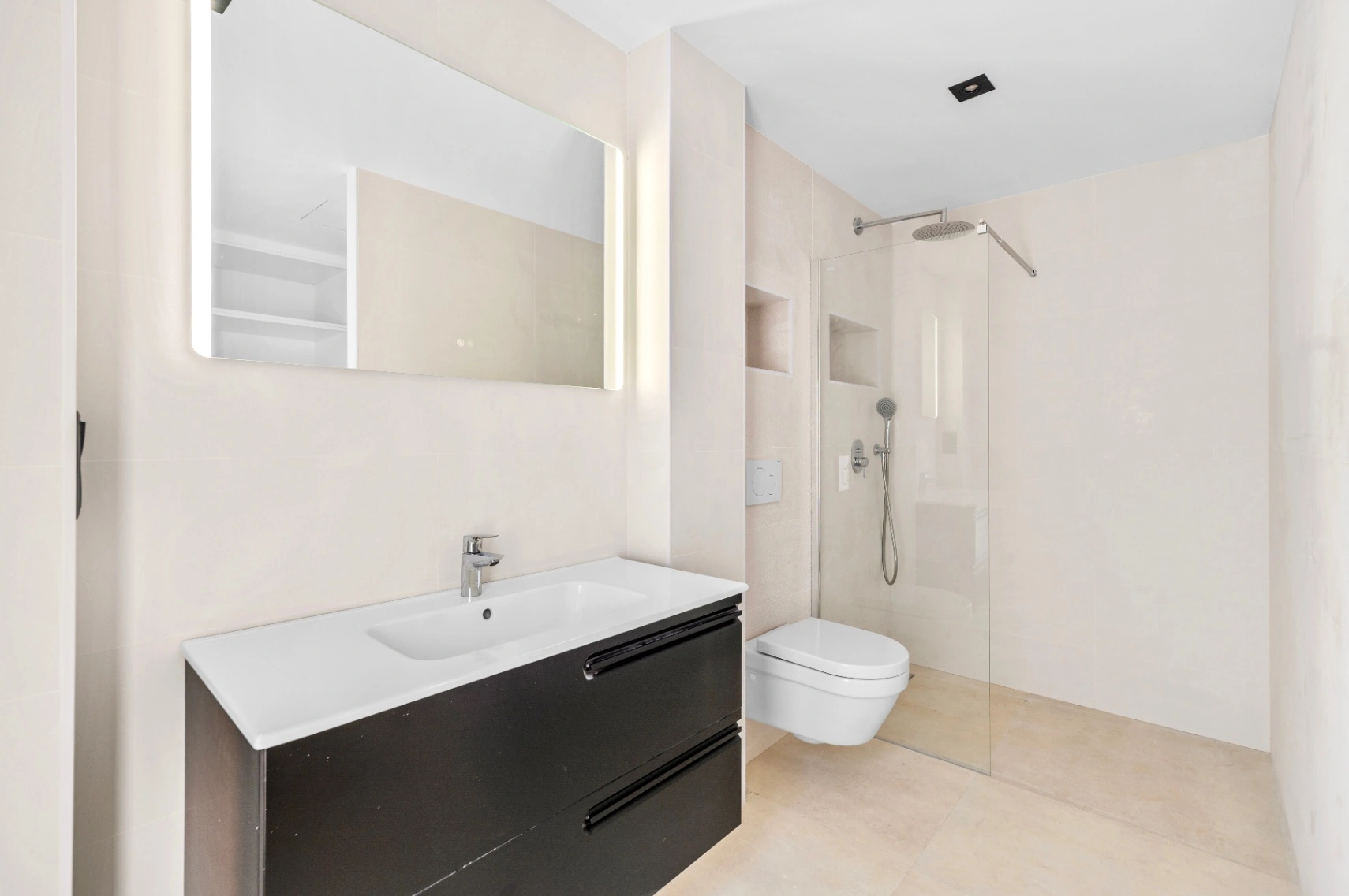 Villa for sale in Albir, Alicante