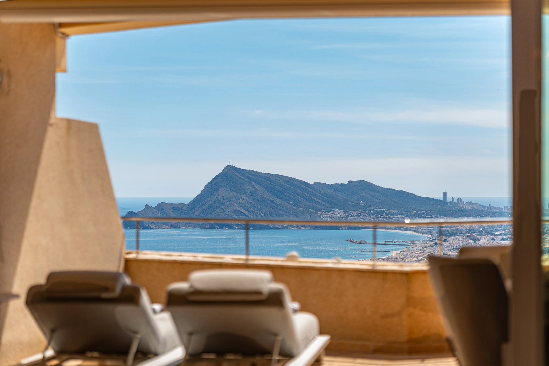 Bright Apartment with Multiple Terraces for Sale in Altea Hills