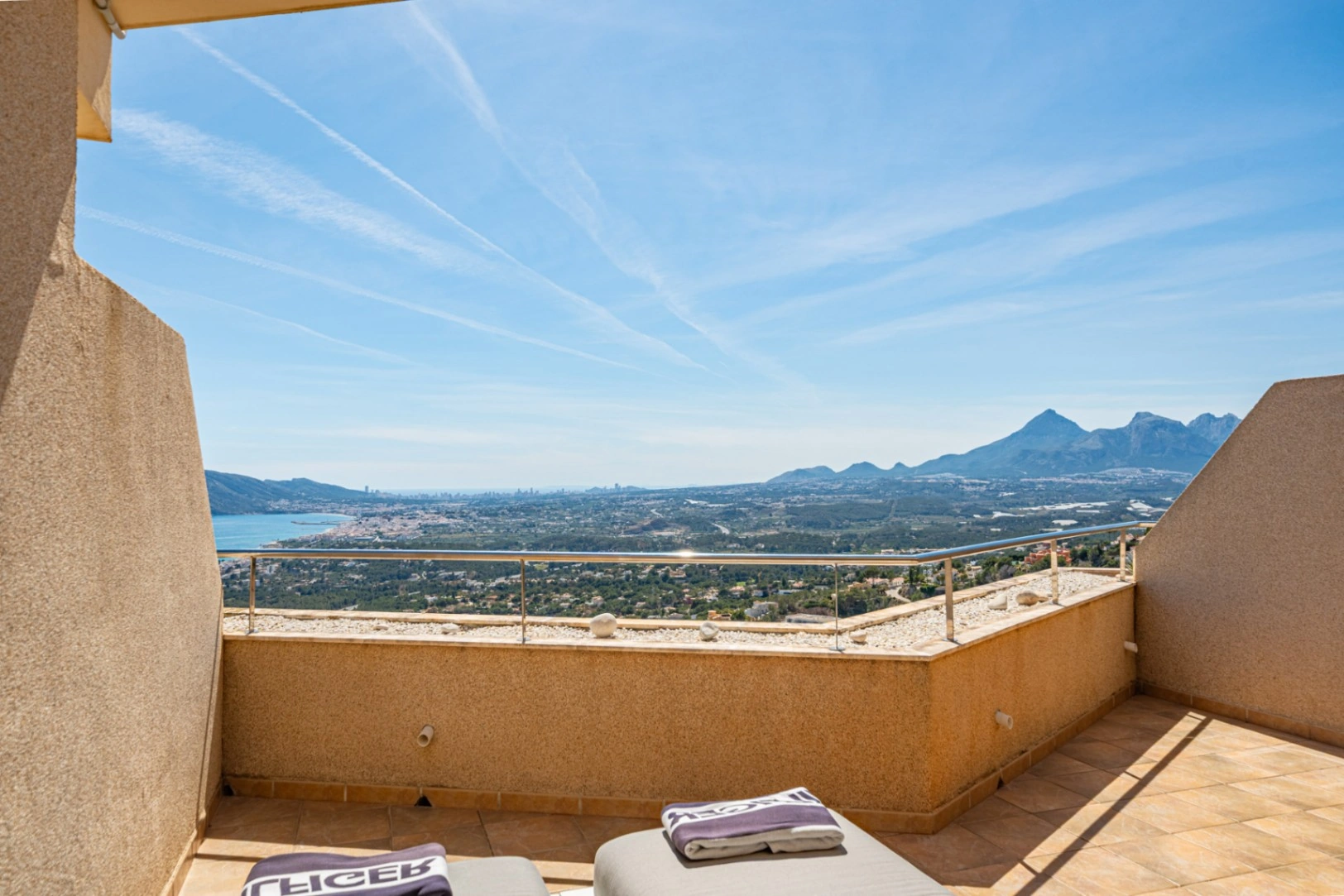 Bright Apartment with Multiple Terraces for Sale in Altea Hills