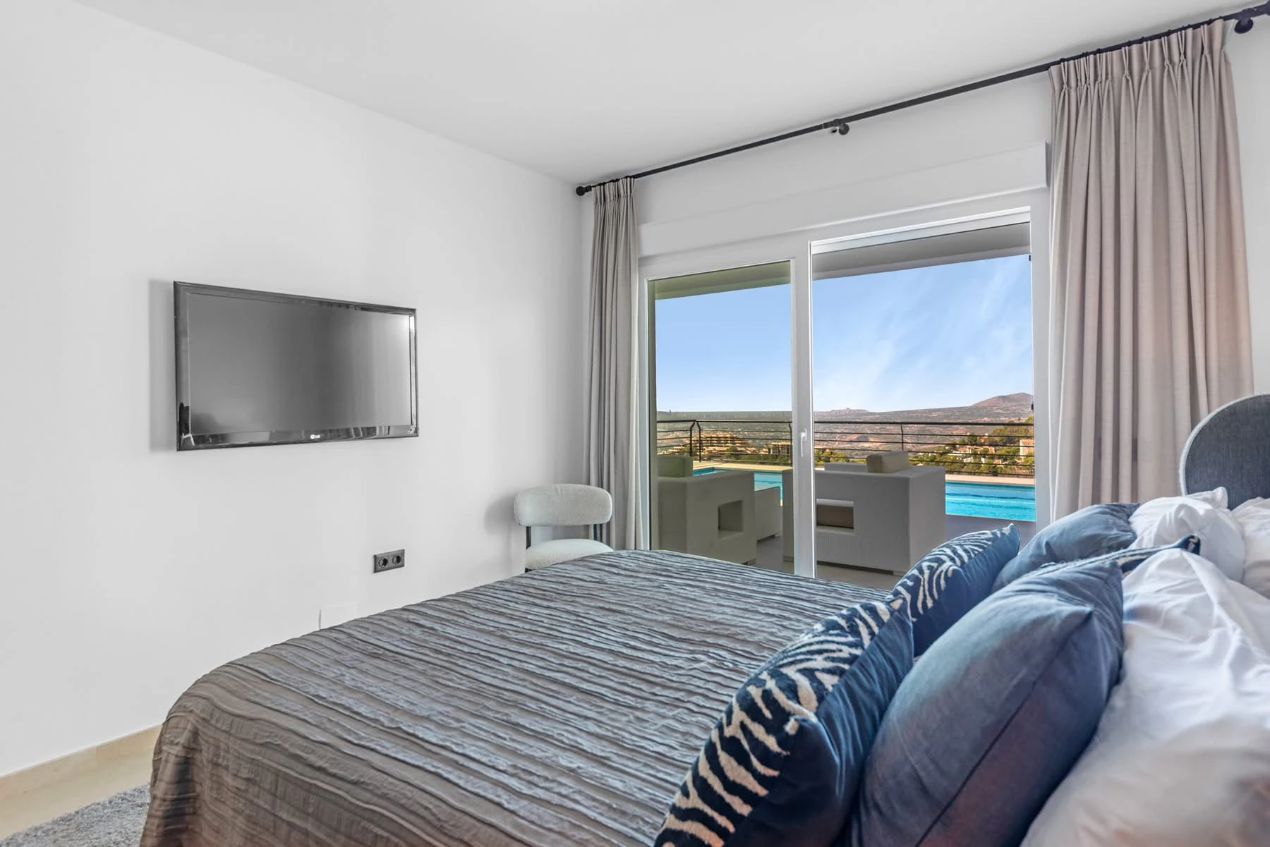 Designer villa with endless views of the Costa Blanca for sale in Altea Hills.