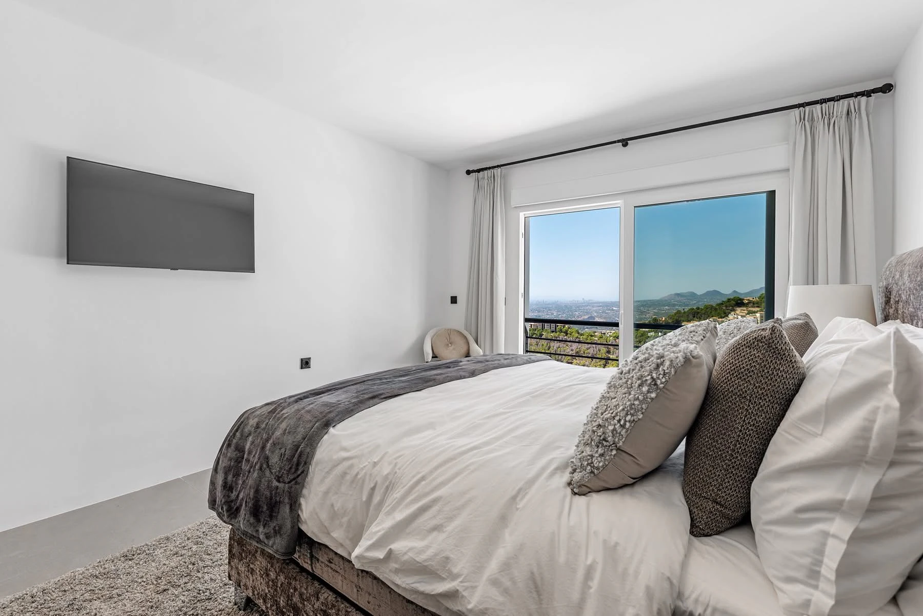 Designer villa with endless views of the Costa Blanca for sale in Altea Hills.