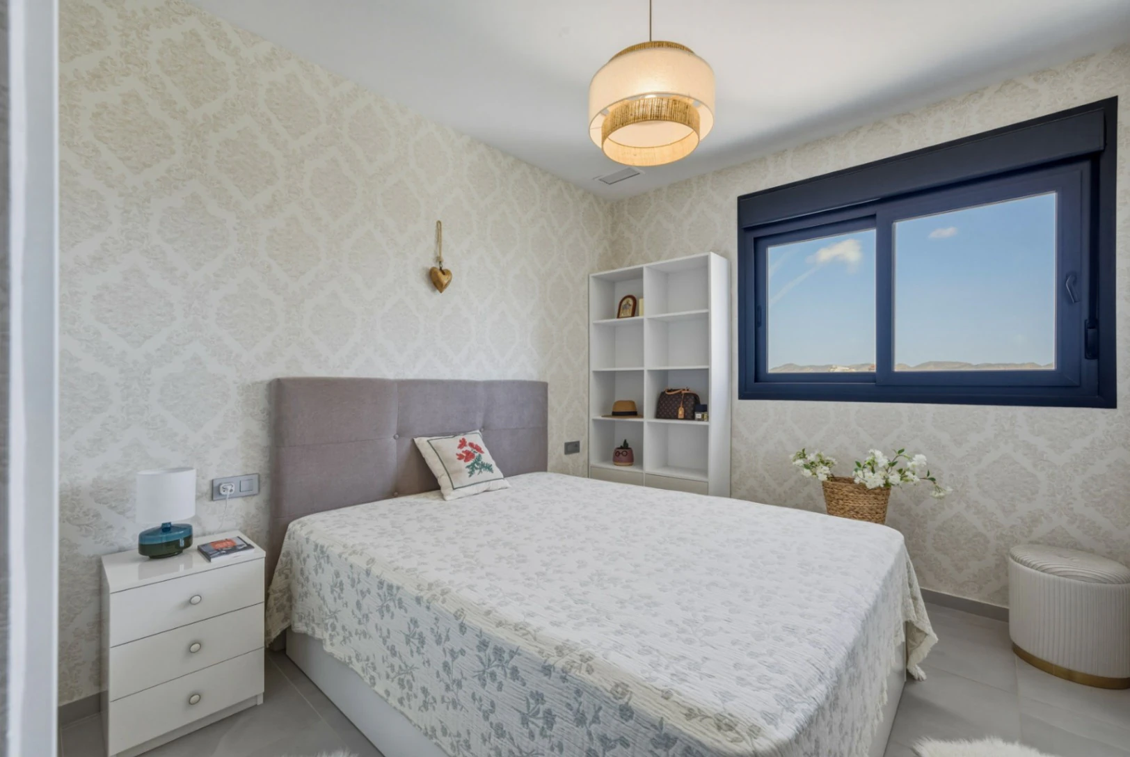 Apartament cu 3 camere de vânzare în Playa Poniente, Benidorm