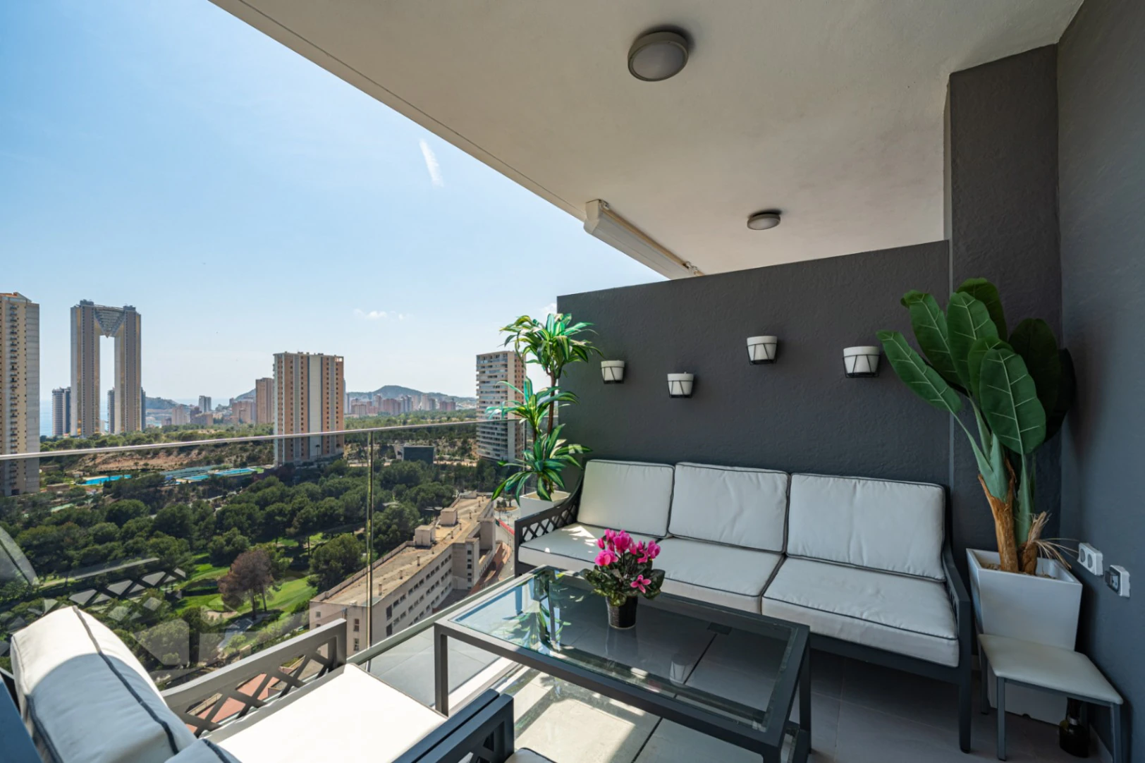 Apartament cu 3 camere de vânzare în Playa Poniente, Benidorm
