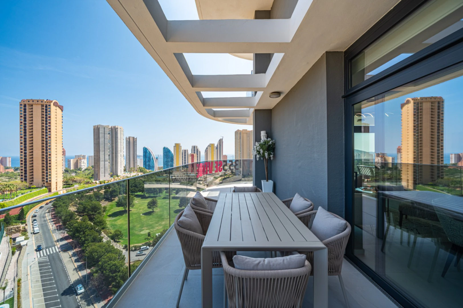 Apartament cu 3 camere de vânzare în Playa Poniente, Benidorm