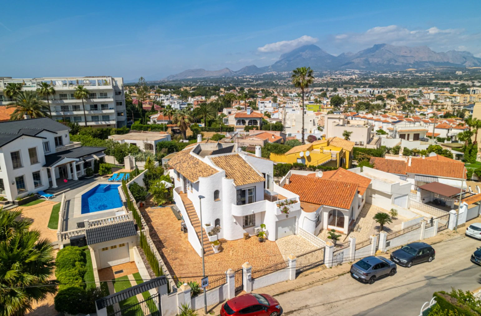 Vila mediteraneană tradițională cu vedere la mare de vânzare în L'Albir