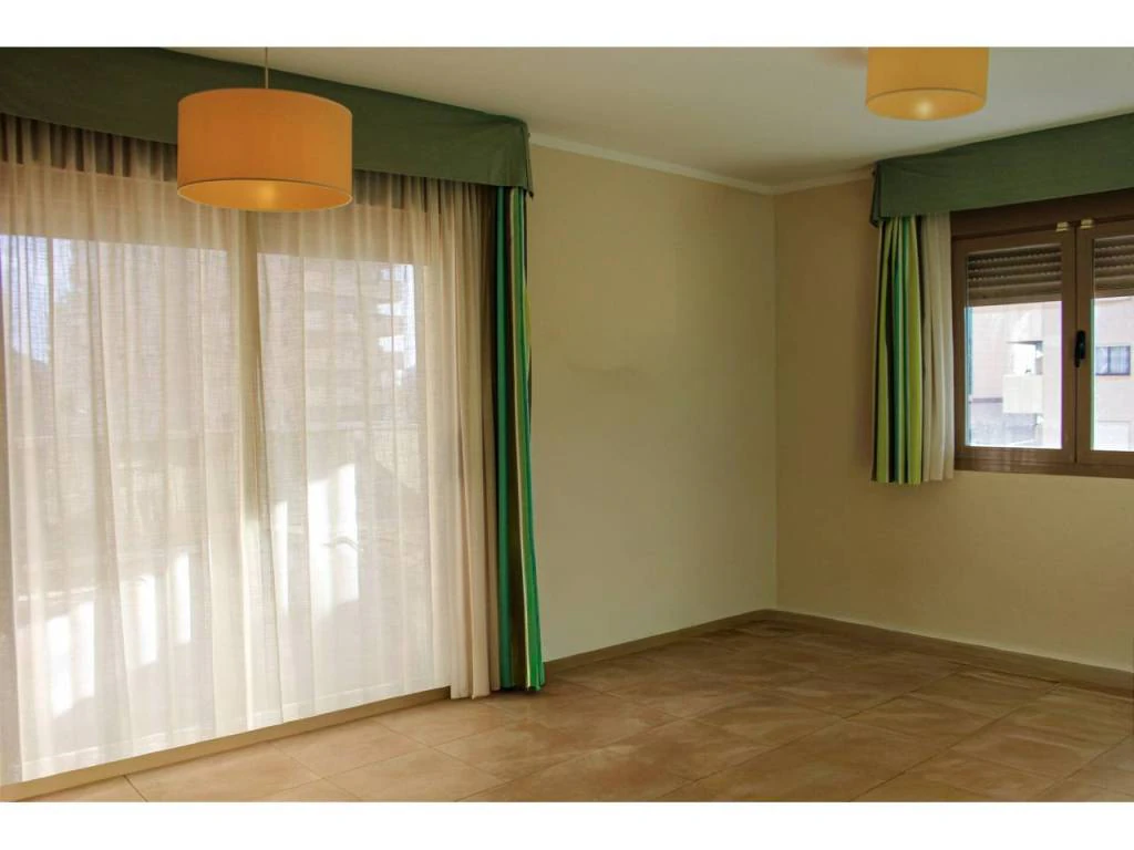 Apartamento con vistas al mar en venta en Calpe, Costa Blanca.