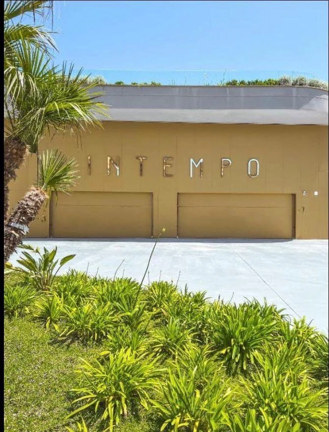 Apartament de lux cu vedere la mare în Intempo