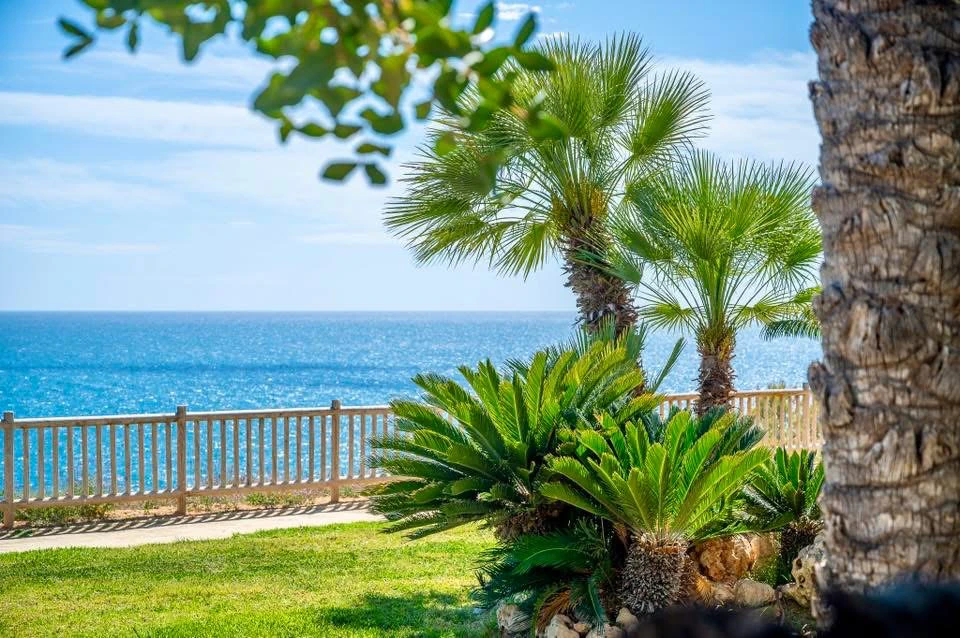 Apartament bine situat aproape de plajă, cu un excelent potențial de închiriere, de vânzare în Villajoyosa.