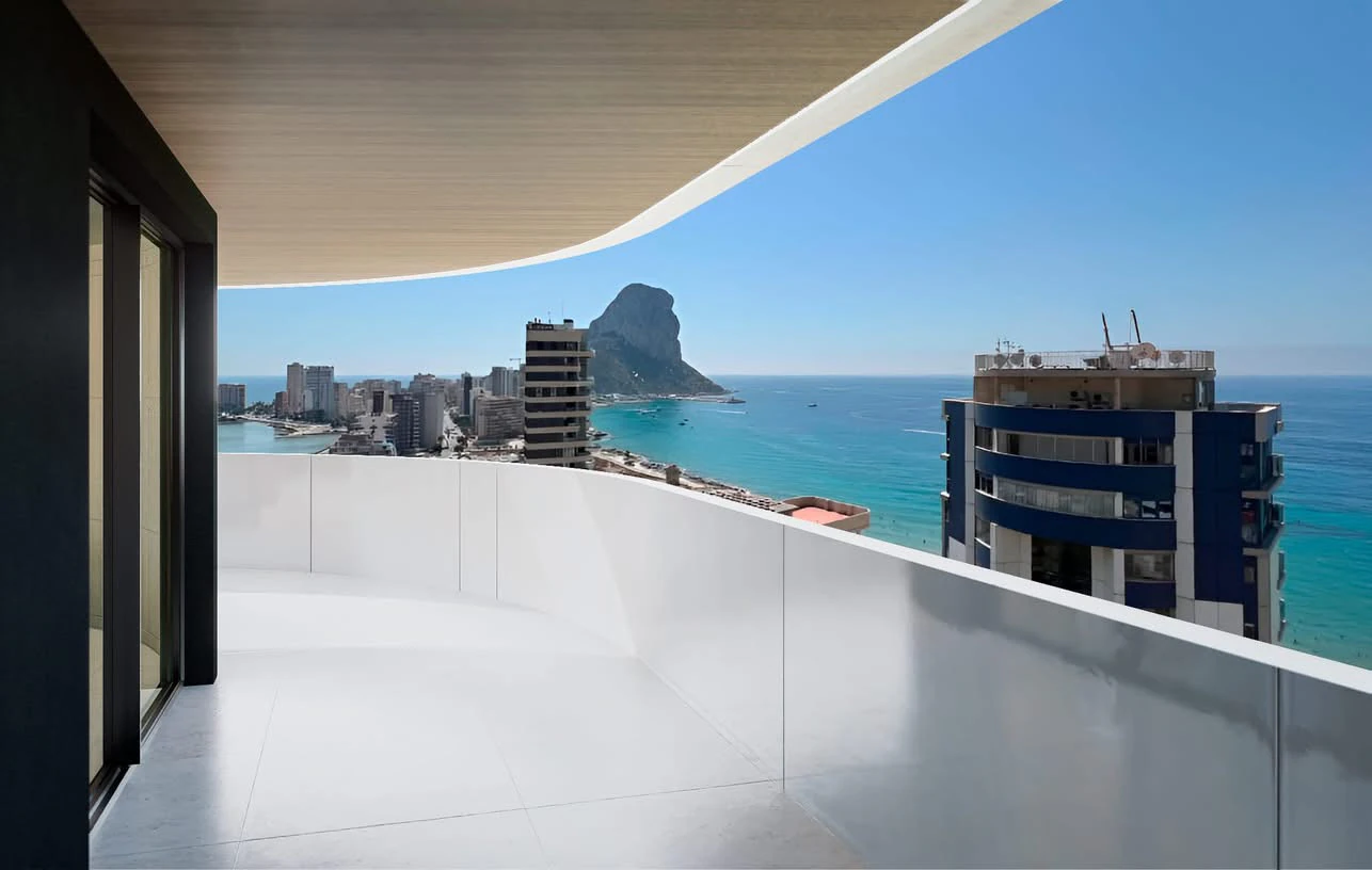 Apartamente moderne, nou construite, aproape de plajă, de vânzare în Calpe – Decembrie 2027