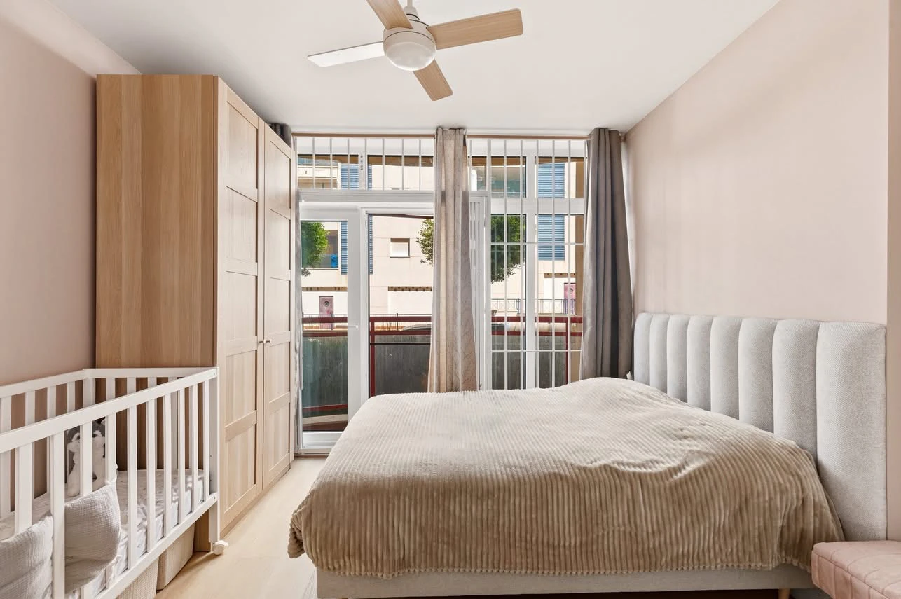 Apartament bine situat aproape de plajă, cu un excelent potențial de închiriere, de vânzare în Villajoyosa.