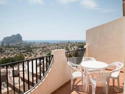 BUNGALOW CU VISTA LA MARE DE VÂNZARE ÎN CALPE – OPORTUNITATE UNICĂ