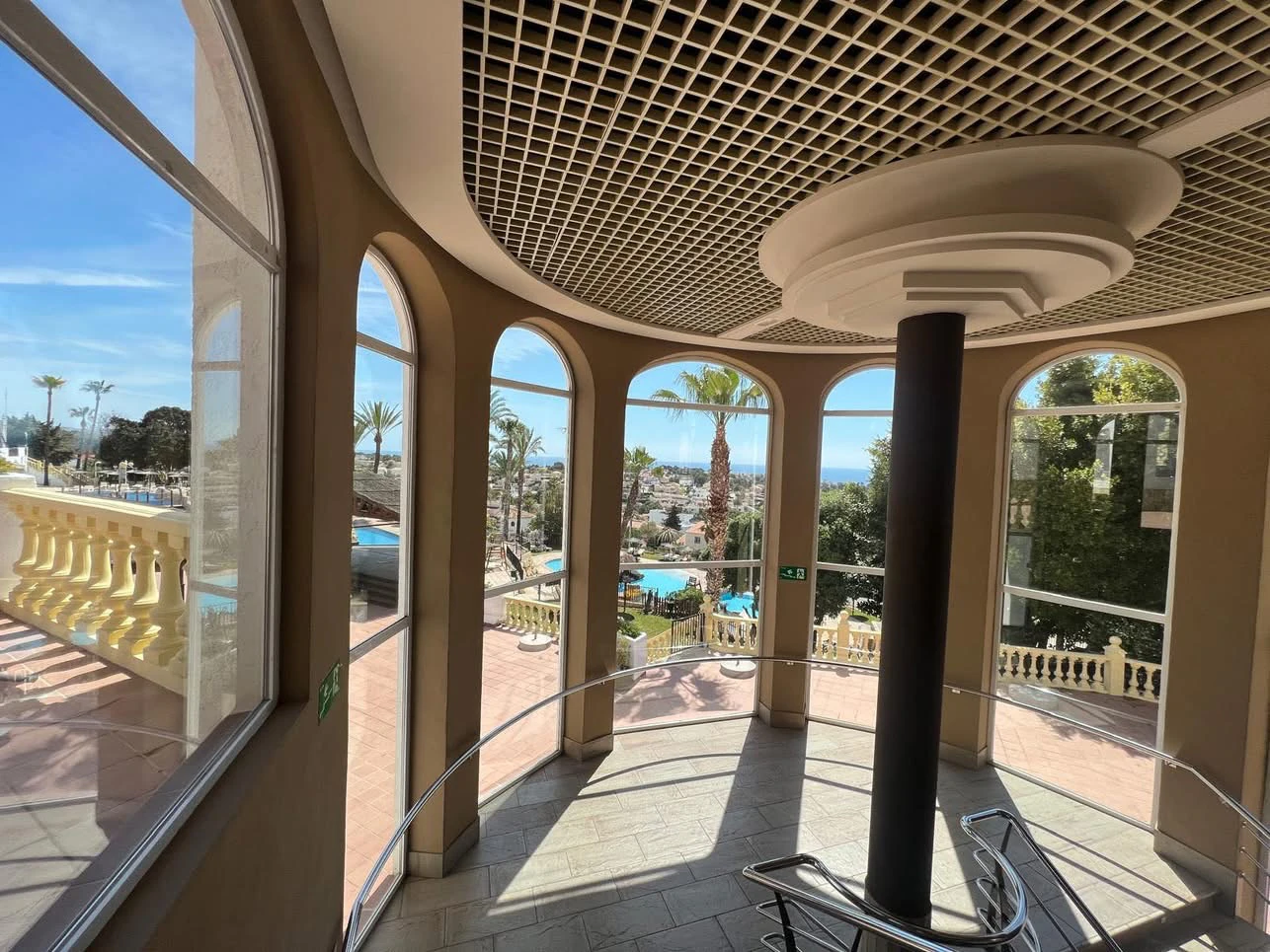 Bungalouri cu licență turistică și vedere la mare de vânzare în Calpe