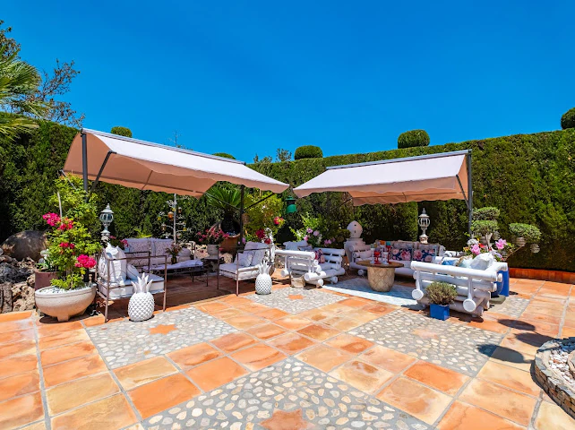 Vila mediteraneană de lux de vânzare în Teulada, pe un teren de 4.000 m²