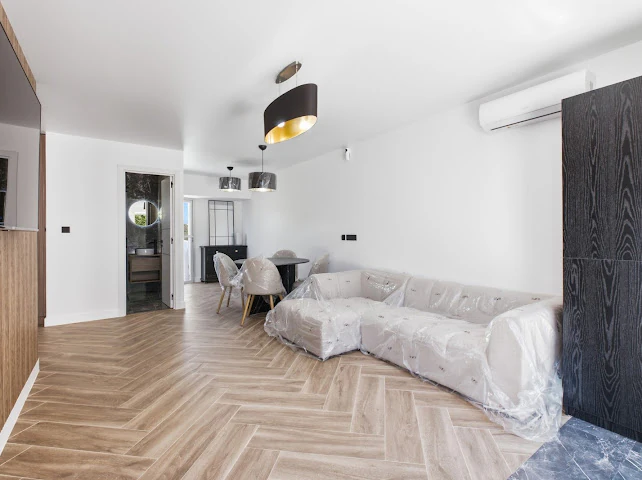 Vila complet renovată, orientată spre sud, de vânzare în La Nucía.