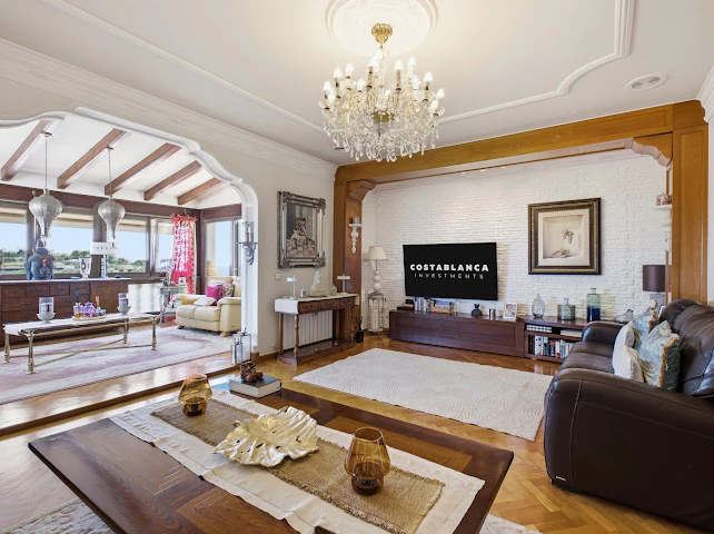 Vila mediteraneană de lux de vânzare în Teulada, pe un teren de 4.000 m²