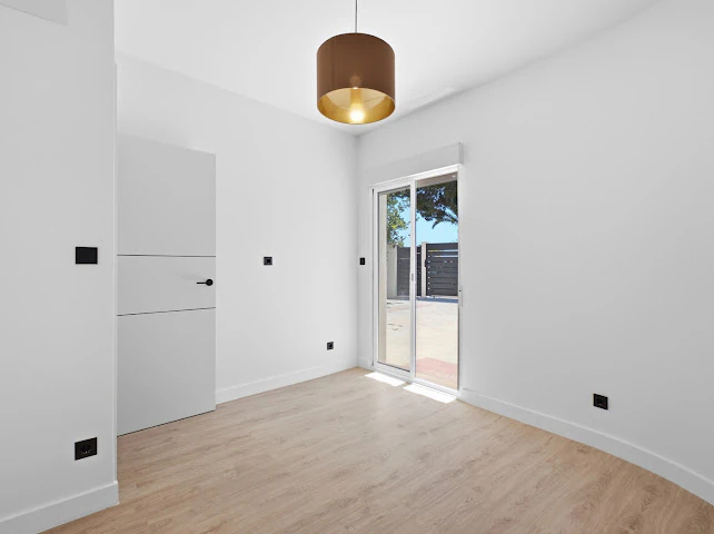 Vila complet renovată, orientată spre sud, de vânzare în La Nucía.
