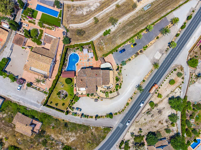 Vila mediteraneană de lux de vânzare în Teulada, pe un teren de 4.000 m²