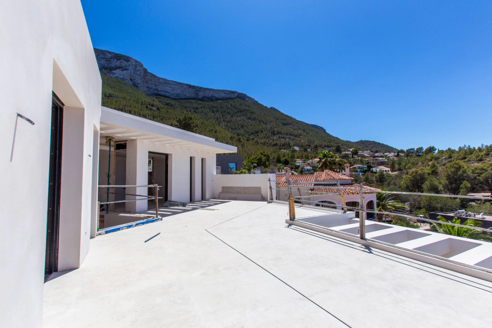 Modern villa with spectacular views Denia