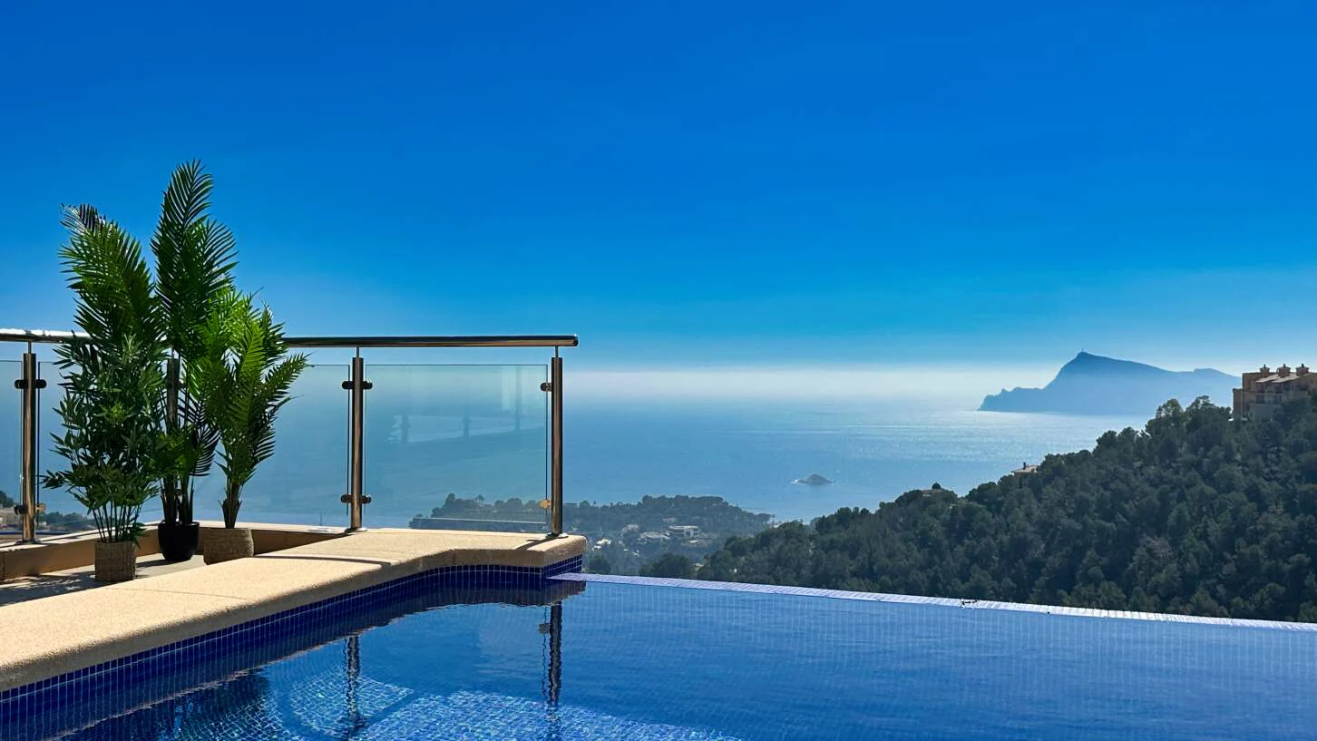 Amazing Villa with stunning sea views in Altea Hills