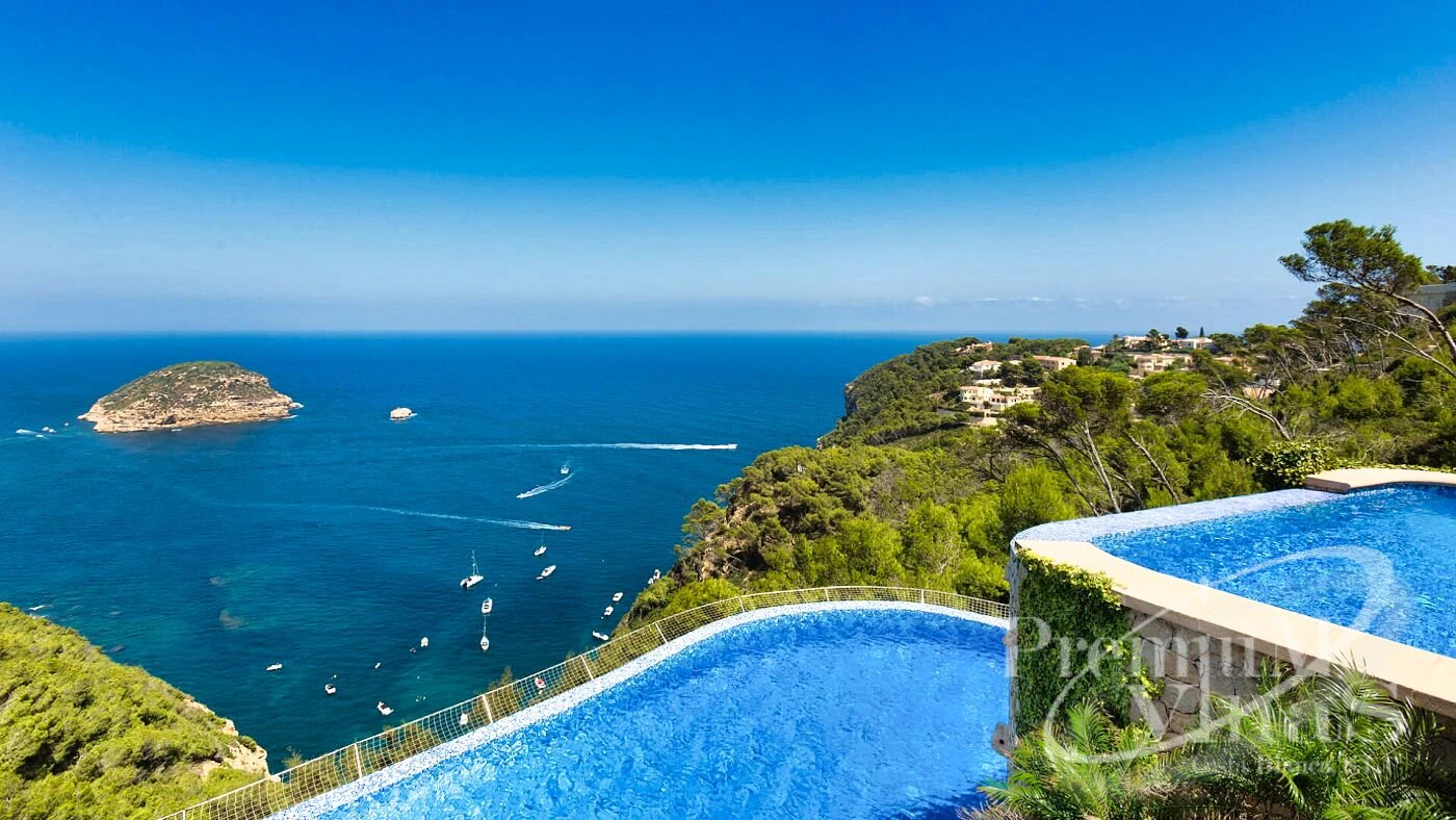 Conac de vis de vânzare pe prima linie maritimă din Javea