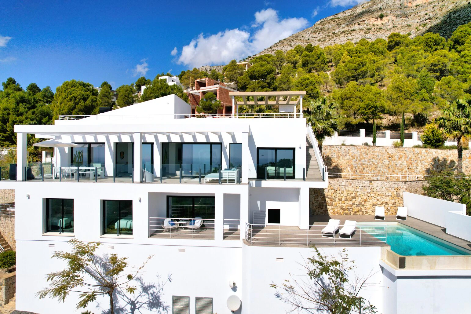 Modern villa with stunning sea views in Altea la Vella
