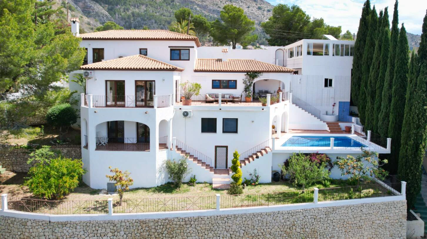 Exclusive luxury villa with spectacular views in Sierra de Altea, Costa Blanca