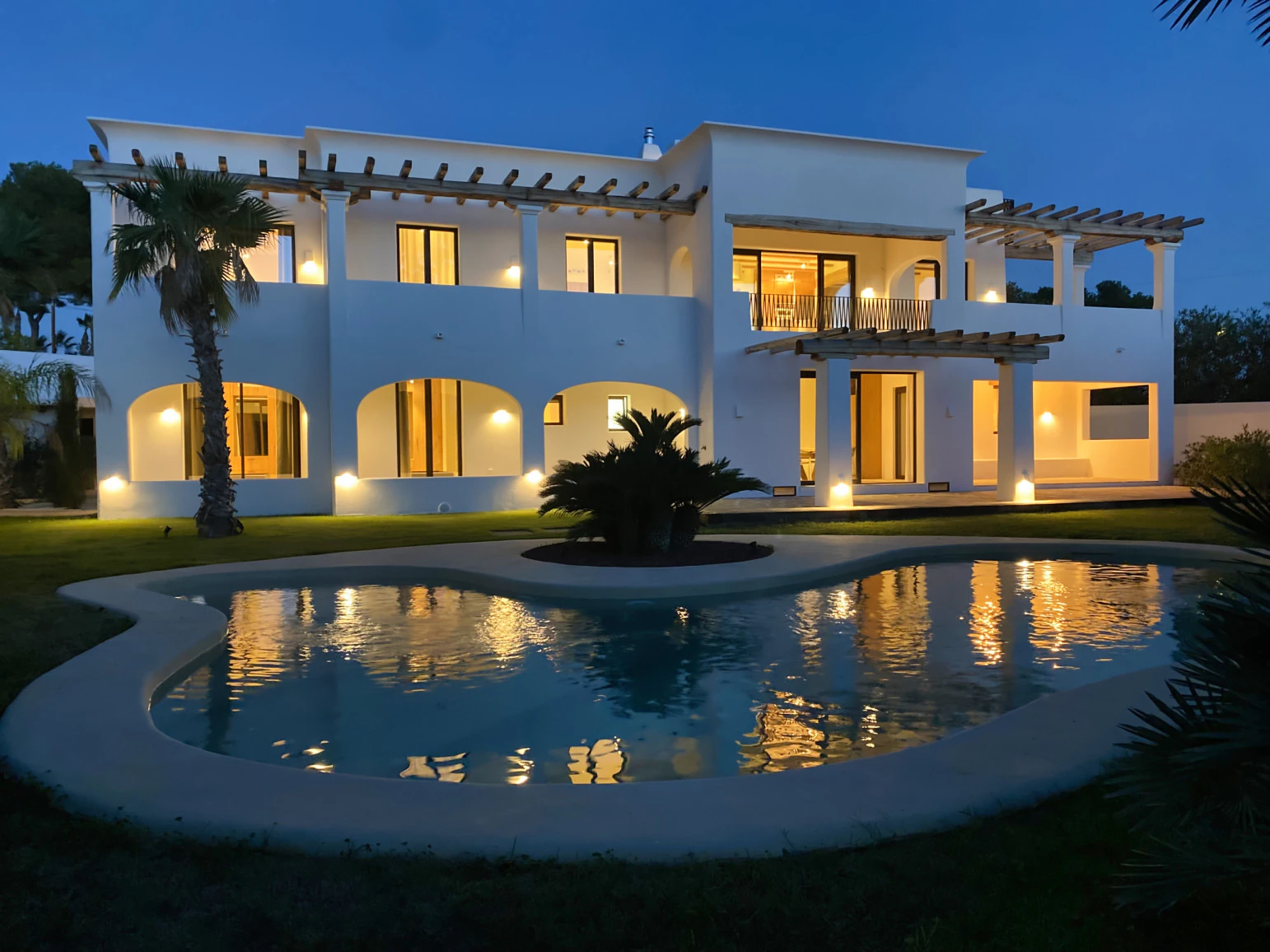Beautiful renovated mediterranean villa for sale in Benissa