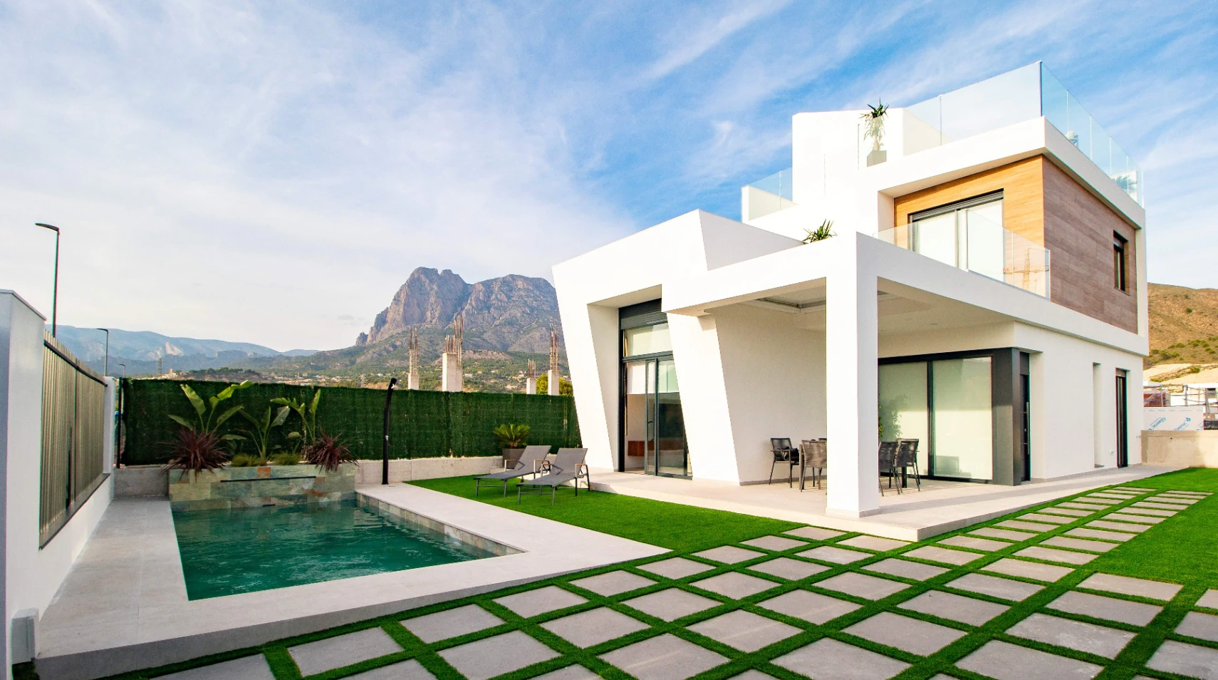 Contemporary new built villa with sea and mountain views in Finestrat, Costa Blanca