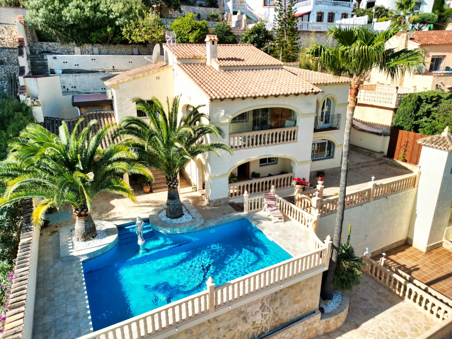 Beautiful villa with sea views and guest apartment in Maryvilla