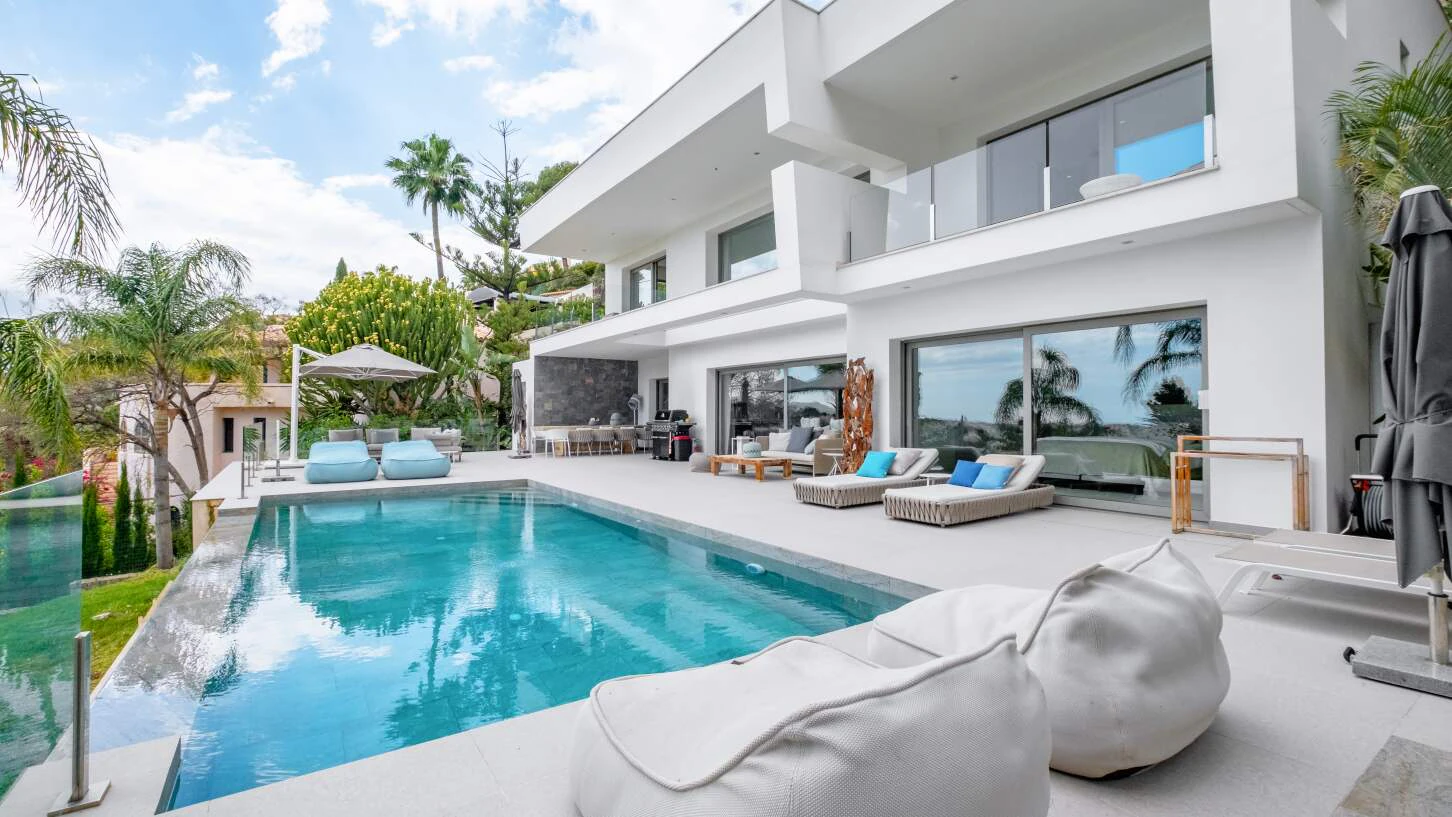 Super modern and luxurious villa next to Golf Club with sea view in Altea