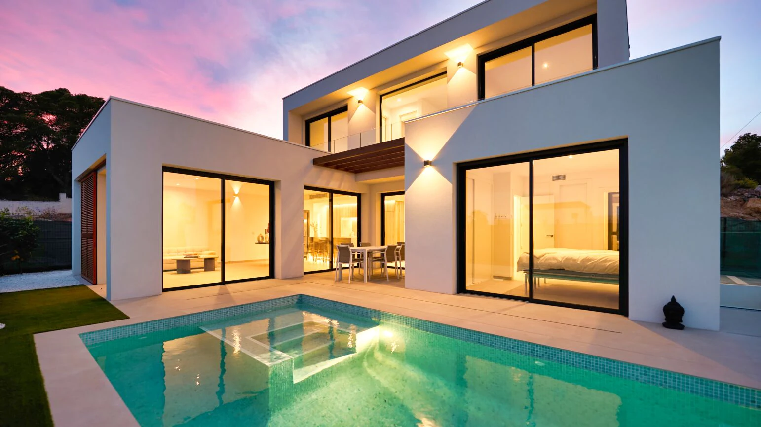 Villas modernes avec vue sur la mer, piscine et jardin privé à Alfaz del Pi