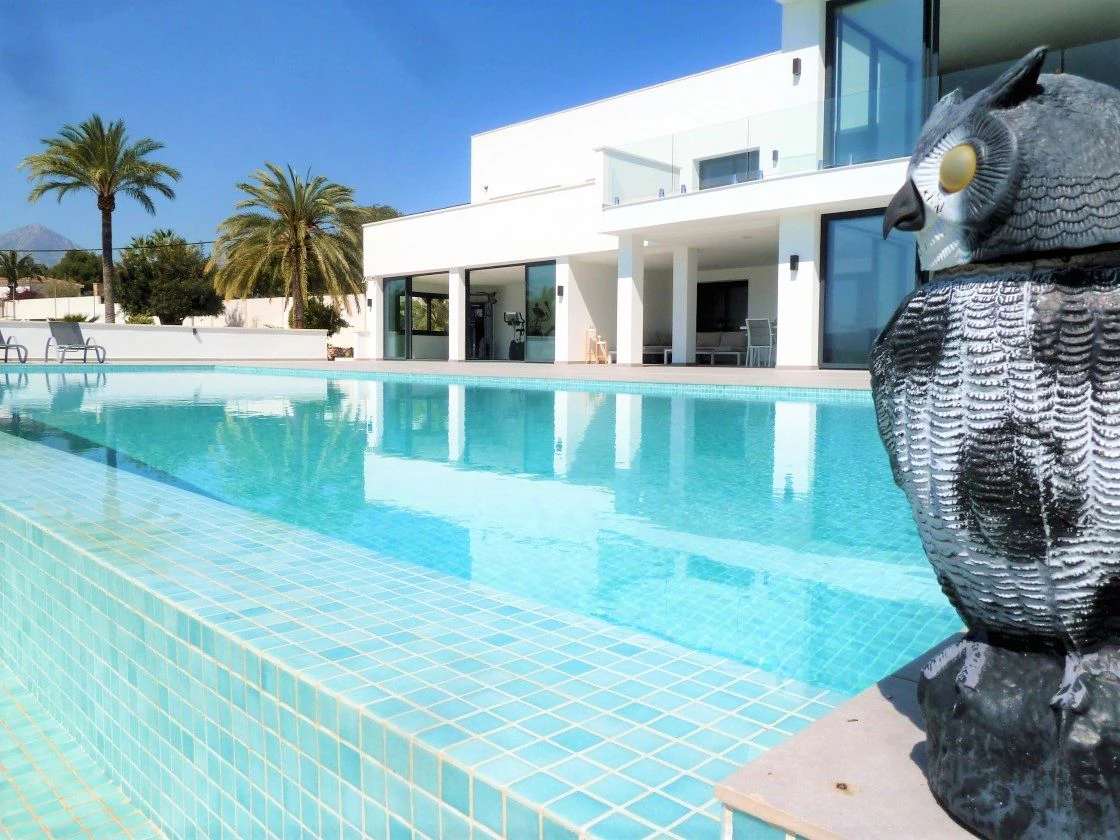 Luxe villa met privé tennisbaan in Altea