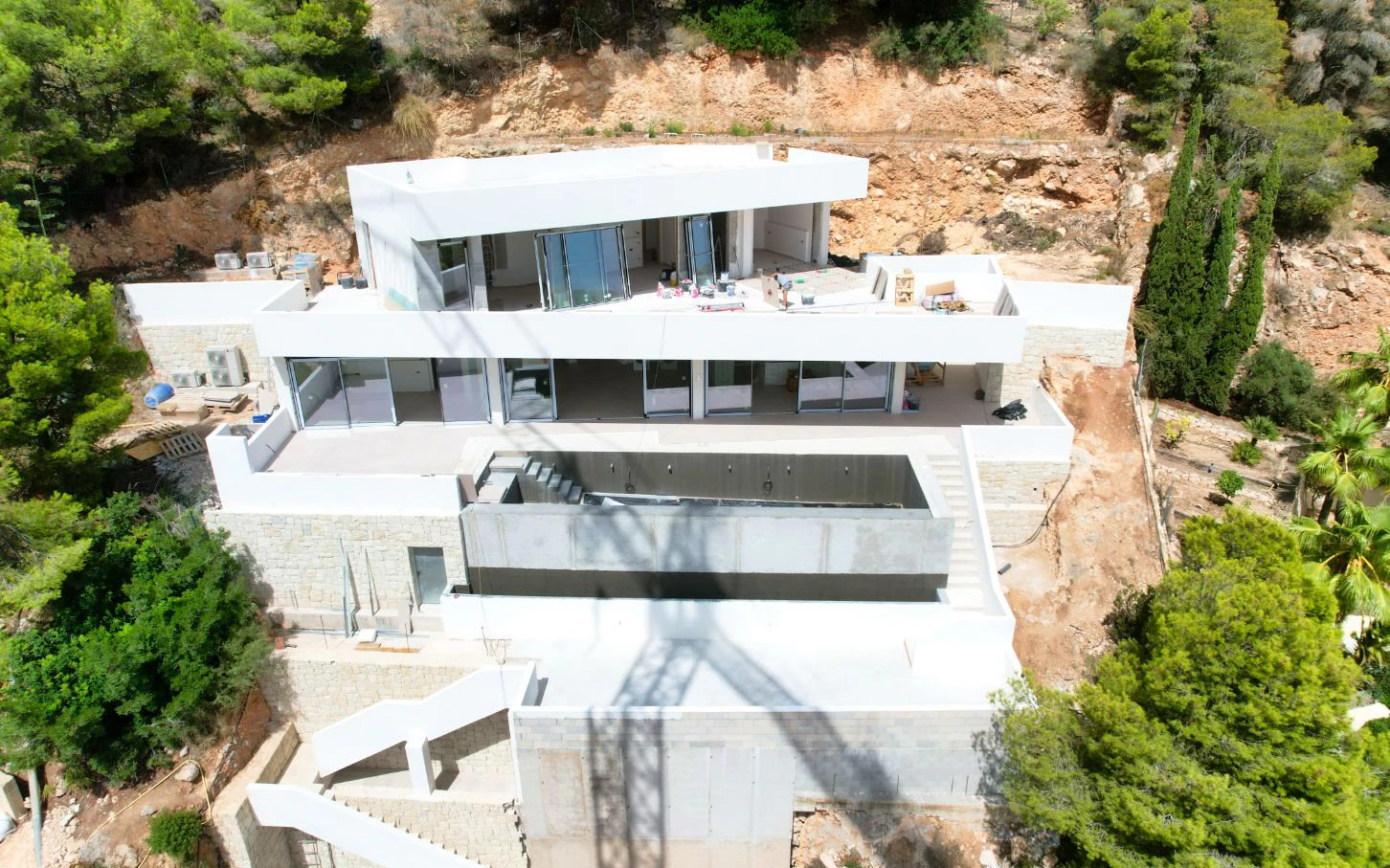 Villa met spectaculair zeezicht en lift te koop in Altea