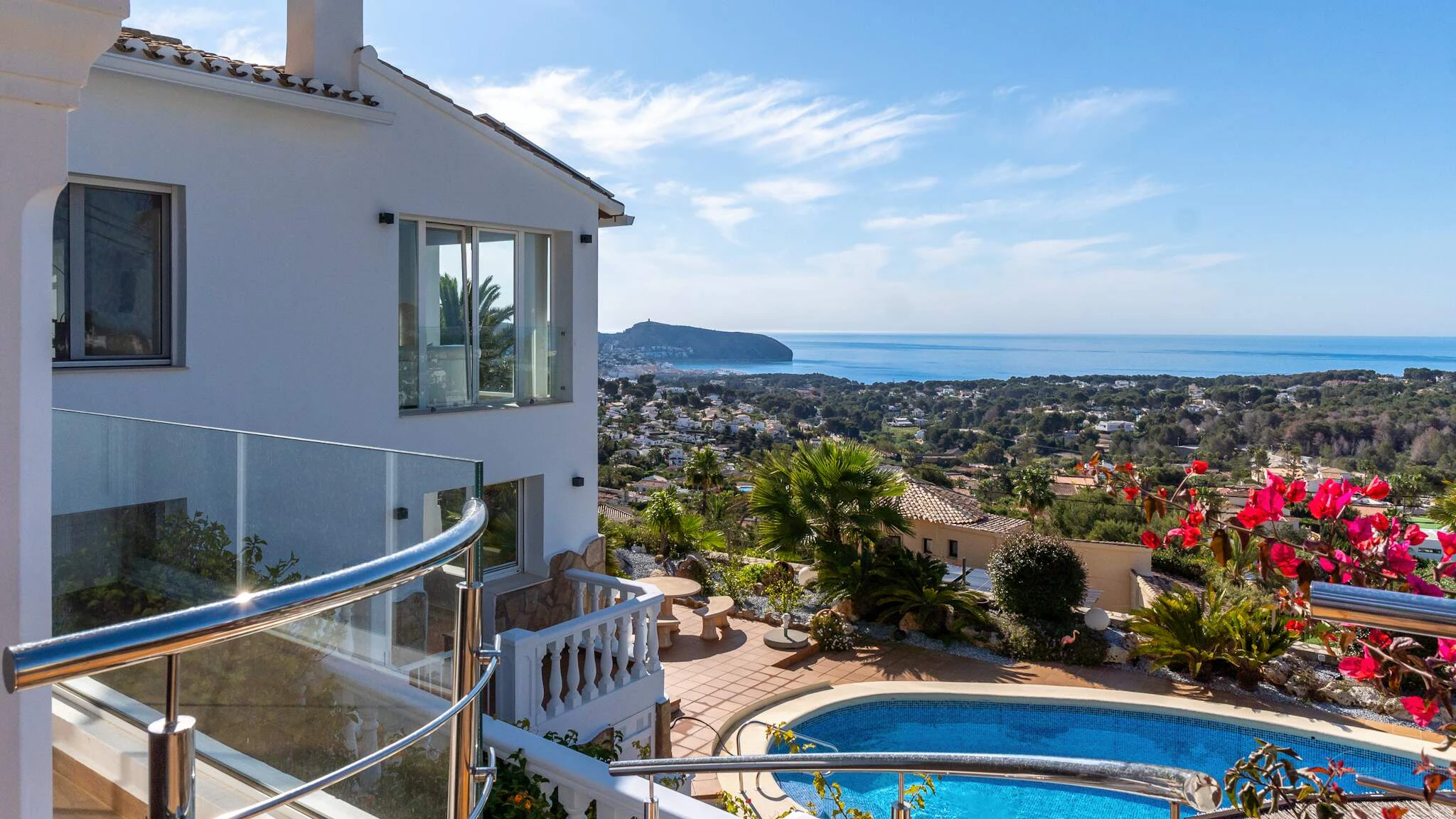 Mediterranean sea view villa in Moraira with independent guest apartment