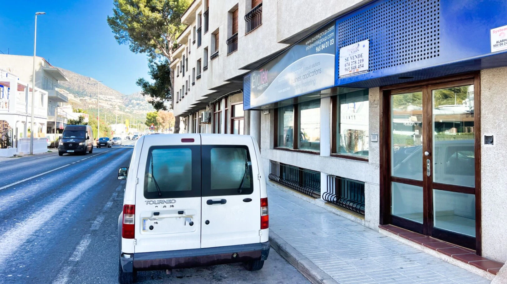 Commercieel pand in La Olla van Altea