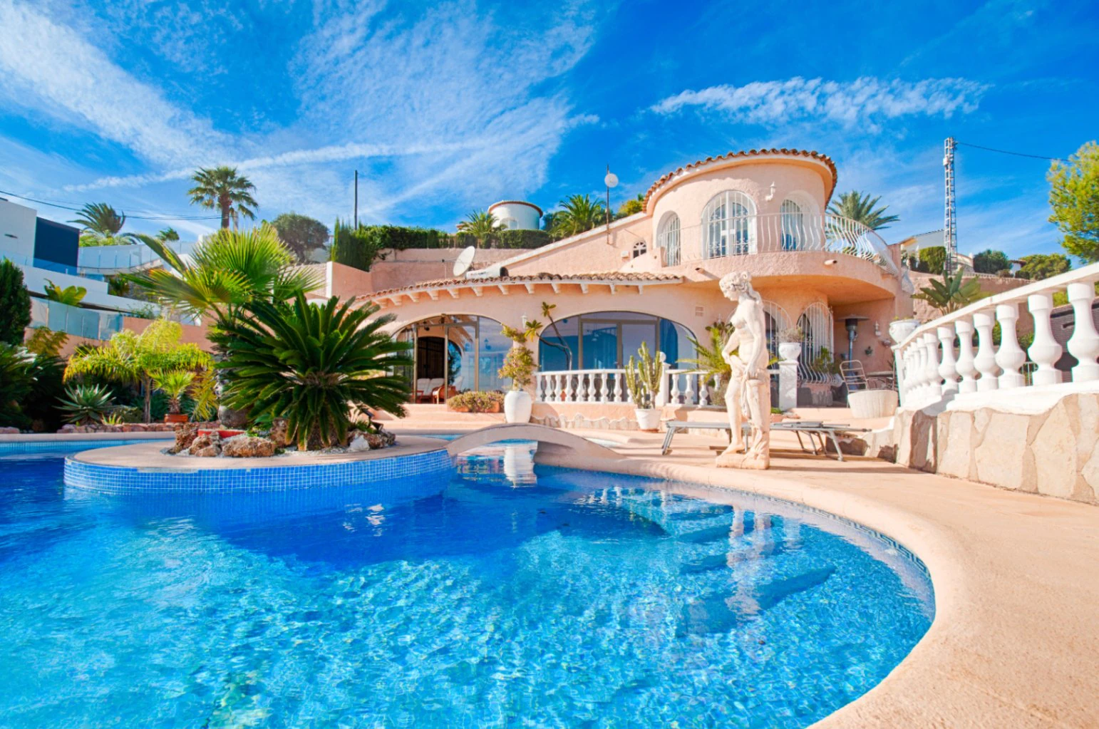 It's probably one of the best sea views in Moraira.