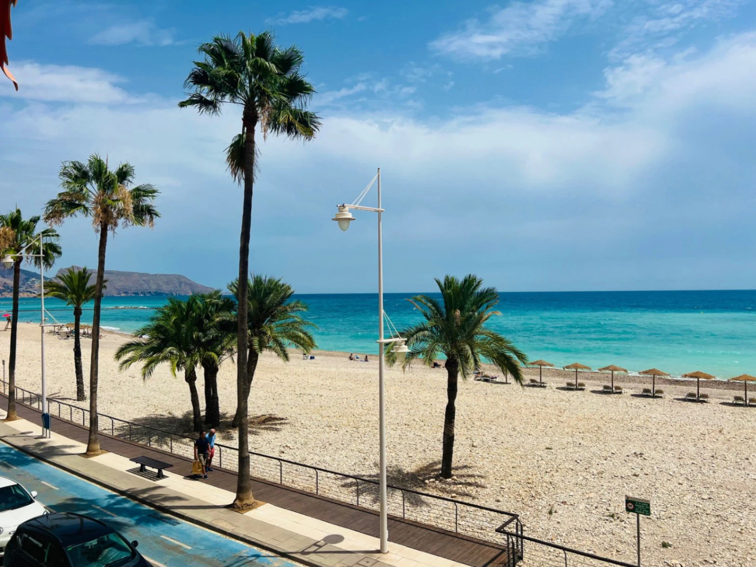 Beautiful apartment on the first line of Altea