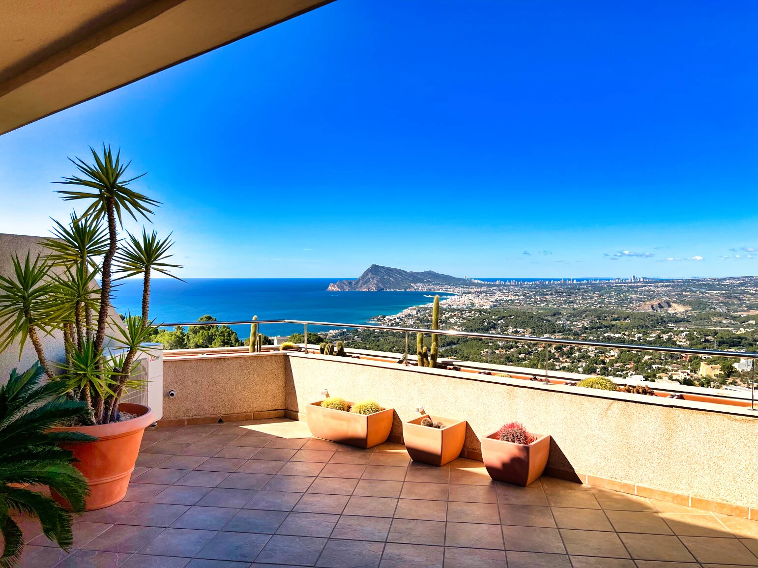 Appartement met adembenemend uitzicht op zee in Sierra de Altea, Res. Villa Marina Golf