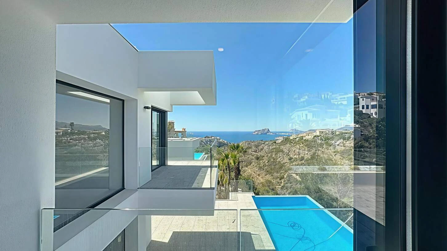 Vooruitgang en horizon: Luxe villa nieuwbouw met uitzicht op zee in Cumbre del Sol, Benitachell, Noord-Costa Blanca
