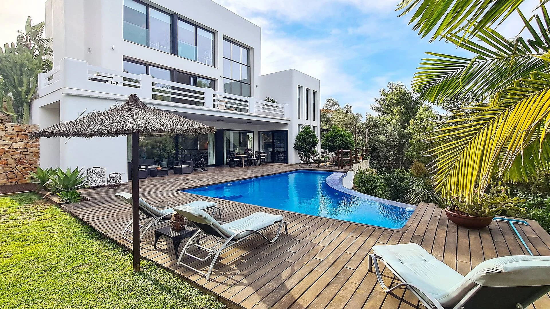Villa for sale in Denia