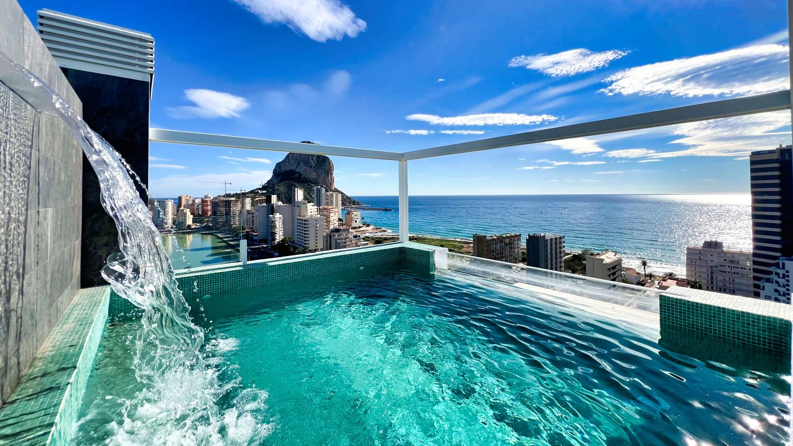 Penthouse with breathtaking sea views for sale in Calpe