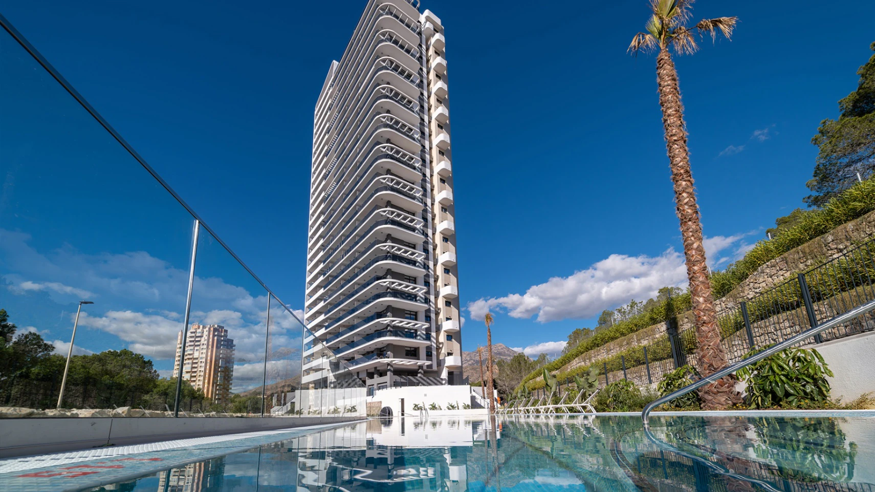 Luxury penthouse with sea and golf views on Poniente beach, Benidorm, Costa Blanca.