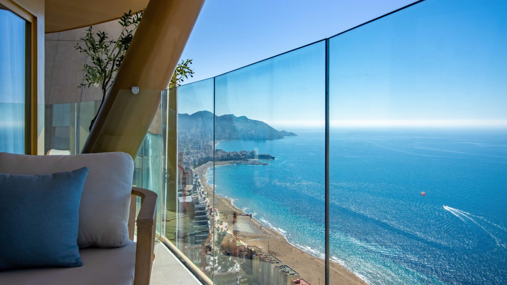 Prestigious Sky-High Residence in the Diamond of Intempo Benidorm, Costa Blanca
