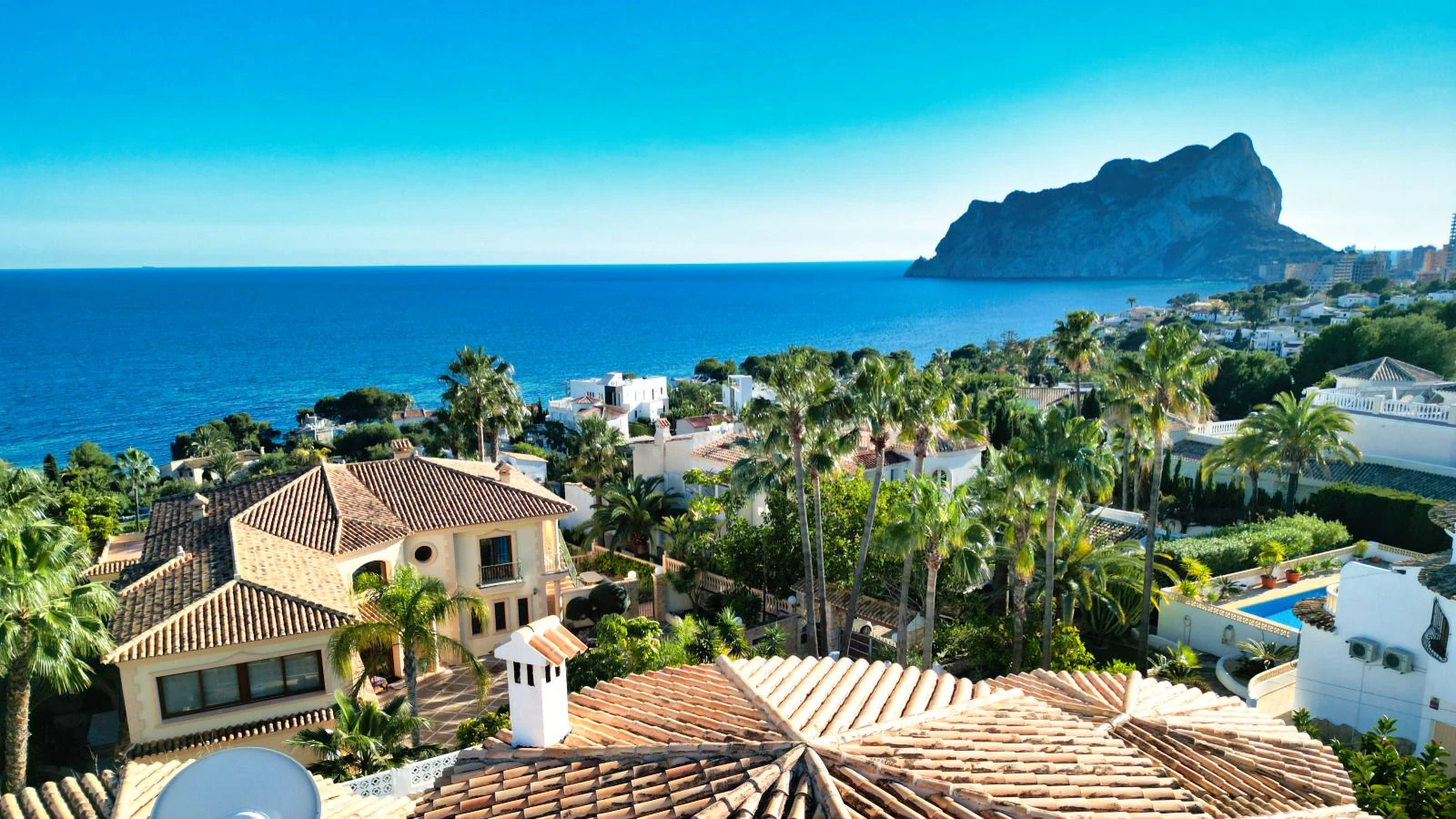 Mediterrane villa met uitzicht op zee te koop in Calpe